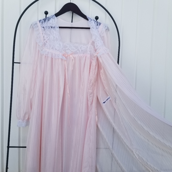 Chardin vintage pink lace two piece nightgown slip - Picture 4 of 15